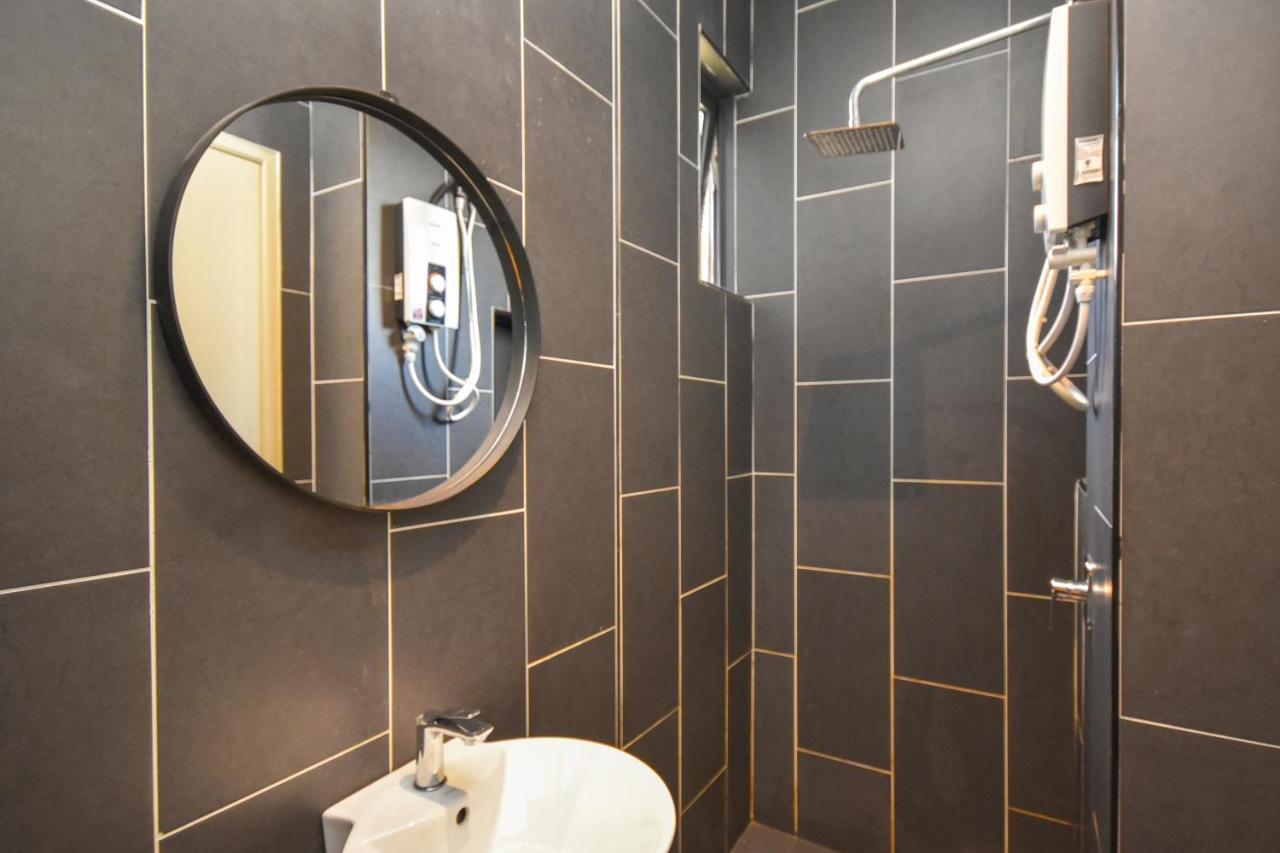 Cube 8Teens By Nest Home Johor Bahru Exterior foto